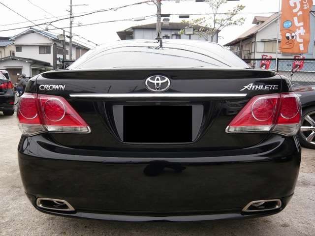 2010 Toyota Crown Athlete – thumbnail 4