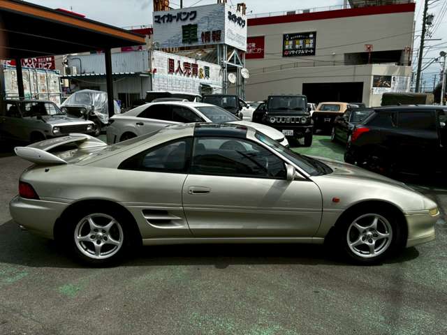 1998 Toyota MR2 – thumbnail 4