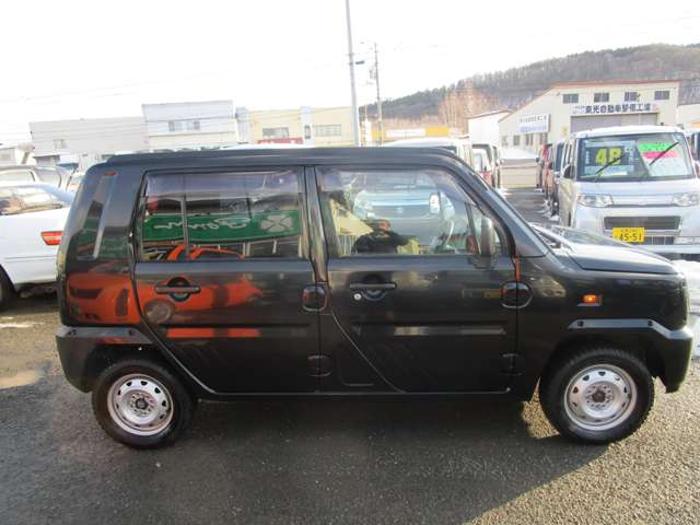 2001 Daihatsu Naked – thumbnail 4