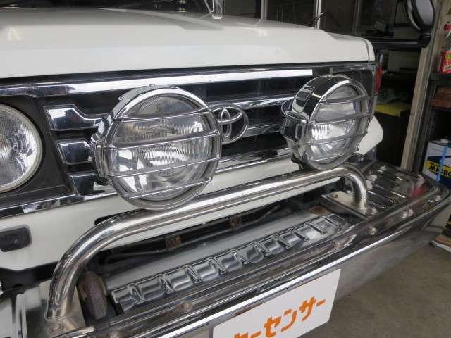 2001 Toyota Land Cruiser 70 – thumbnail 3