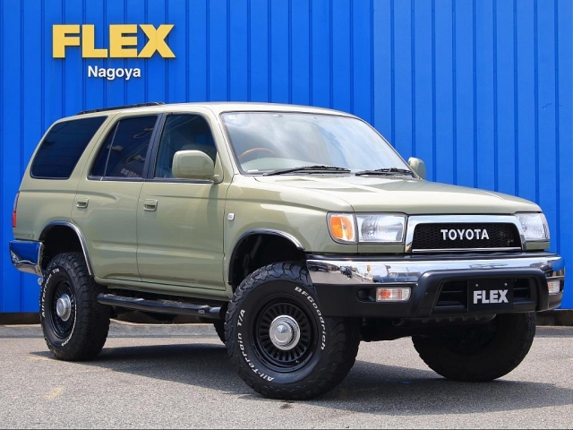 2002 Toyota Hilux Surf – thumbnail 2
