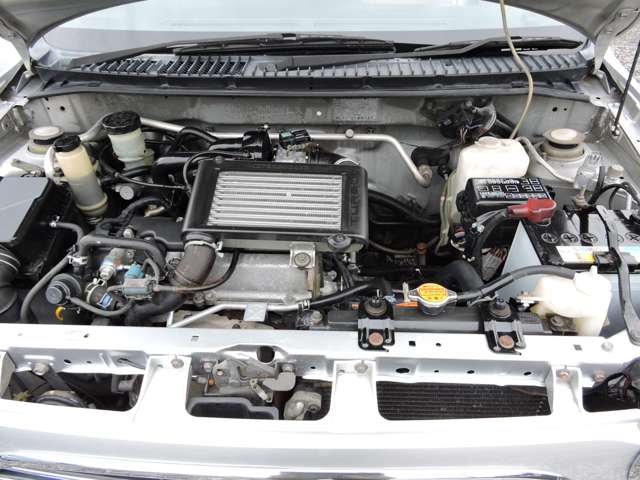 2000 Daihatsu Mira Gino – thumbnail 2