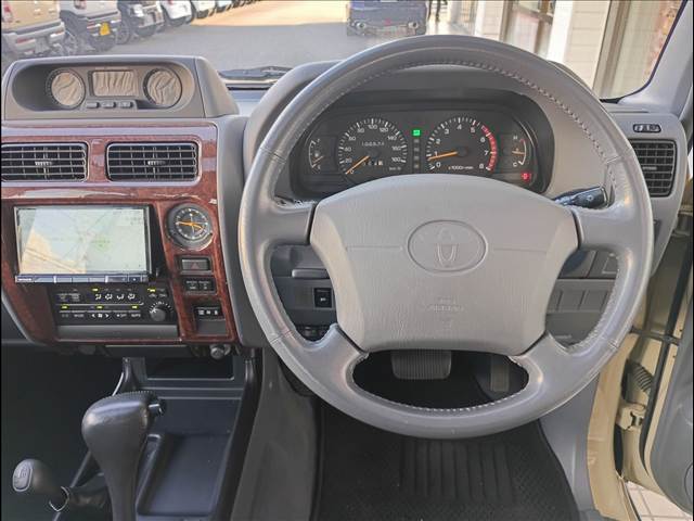 1997 Toyota Land Cruiser Prado – thumbnail 4