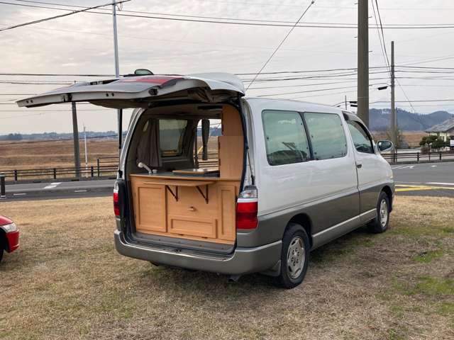 1999 Toyota Grand Hoace – thumbnail 3