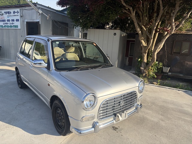 2002 Daihatsu Mira Gino