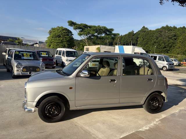 2002 Daihatsu Mira Gino – thumbnail 3