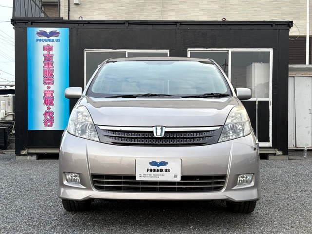 2006 Toyota Isis – thumbnail 2