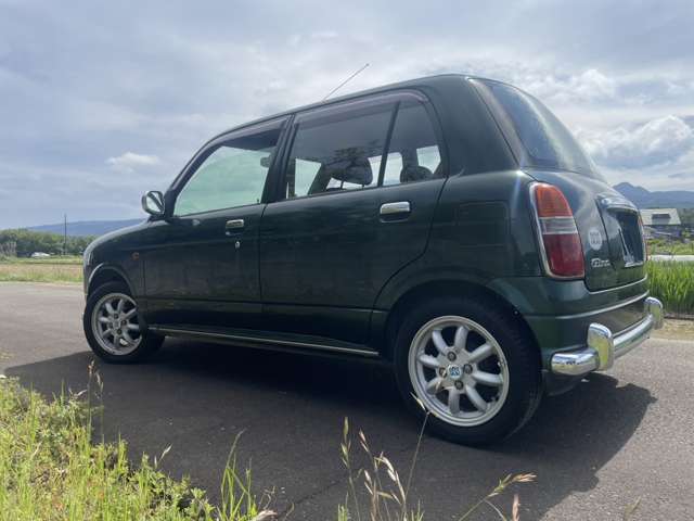 2001 Daihatsu Mira Gino – thumbnail 3