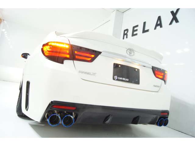 2010 Toyota Mark X – thumbnail 2