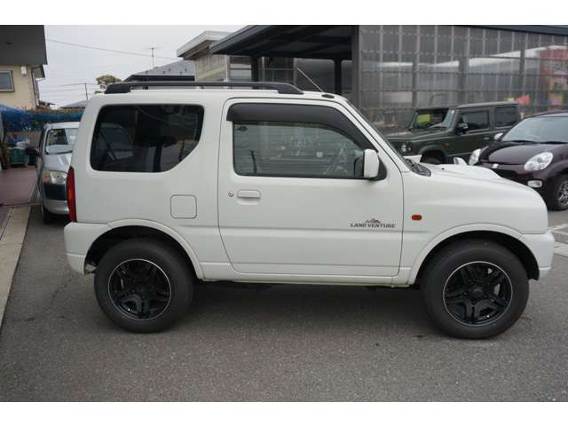 2005 Suzuki Jimny – thumbnail 3