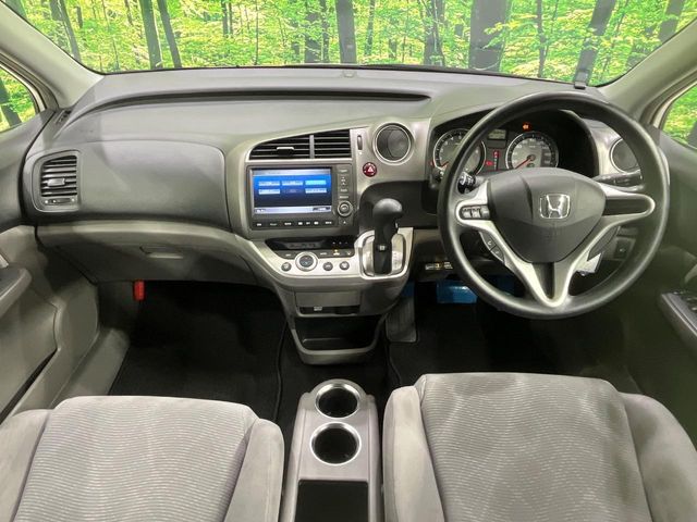 2009 Honda Stream – thumbnail 2