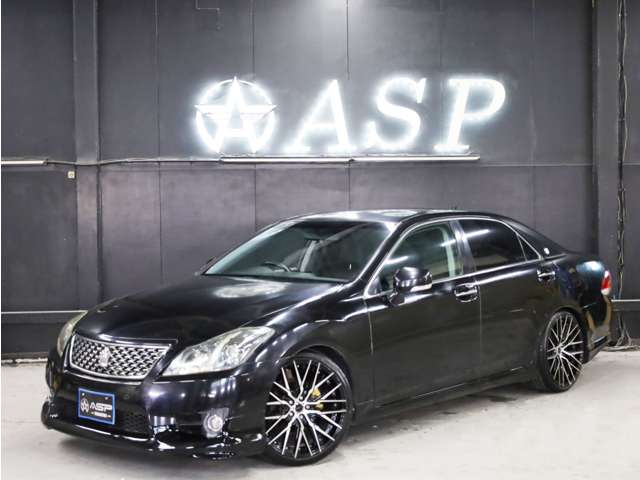 2010 Toyota Crown Athlete – thumbnail 4