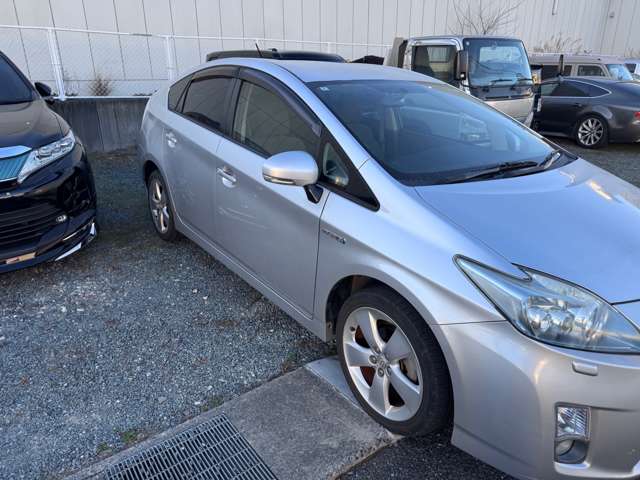 2010 Toyota Prius – thumbnail 3