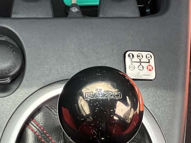 2006 Suzuki Swift – thumbnail 3