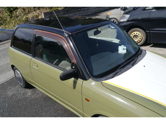 2001 Daihatsu Mira – thumbnail 3