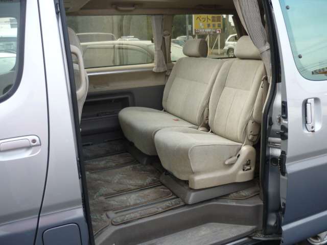 1999 Toyota Grand Hoace – thumbnail 4