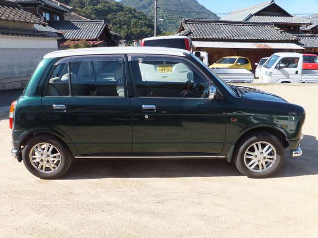 2001 Daihatsu Mira Gino – thumbnail 4