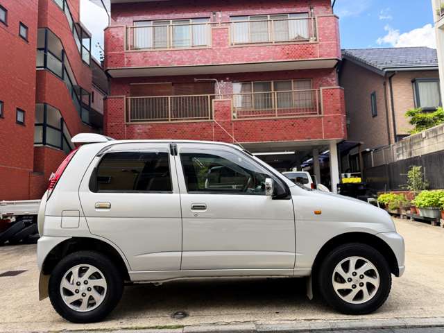 2006 Daihatsu Terios Kid – thumbnail 2