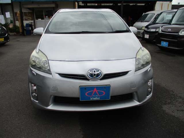 2010 Toyota Prius – thumbnail 3