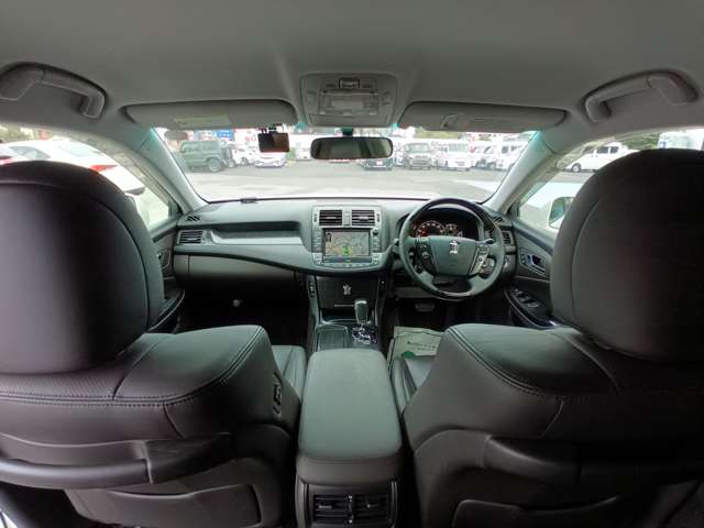 2008 Toyota Crown Athlete – thumbnail 4
