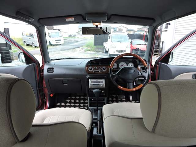 2001 Daihatsu Mira Gino – thumbnail 3