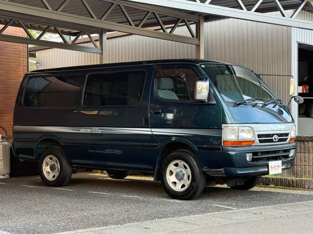 2002 Toyota Hiace – thumbnail 4