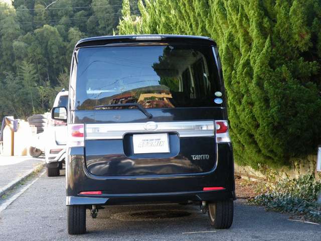2008 Daihatsu Tanto – thumbnail 3