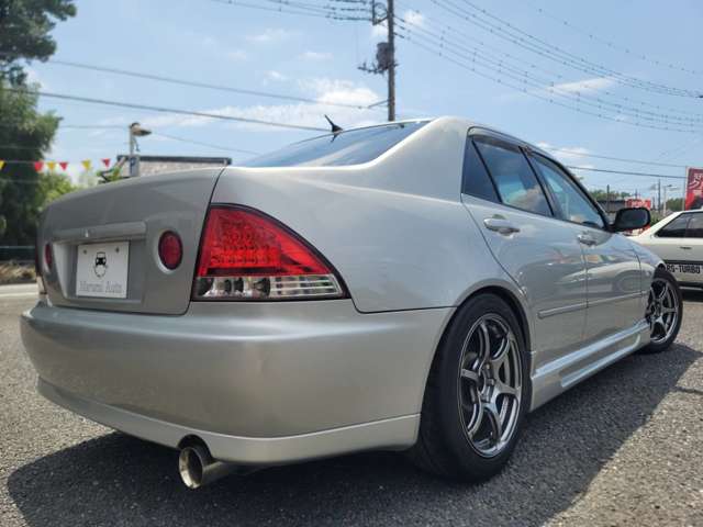 1998 Toyota Altezza – thumbnail 2