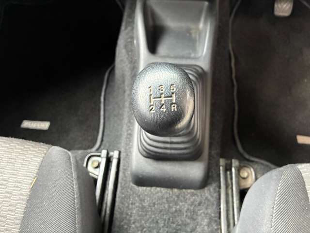 2005 Suzuki Jimny – thumbnail 2