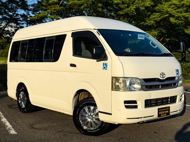 2008 Toyota Hiace – thumbnail 3