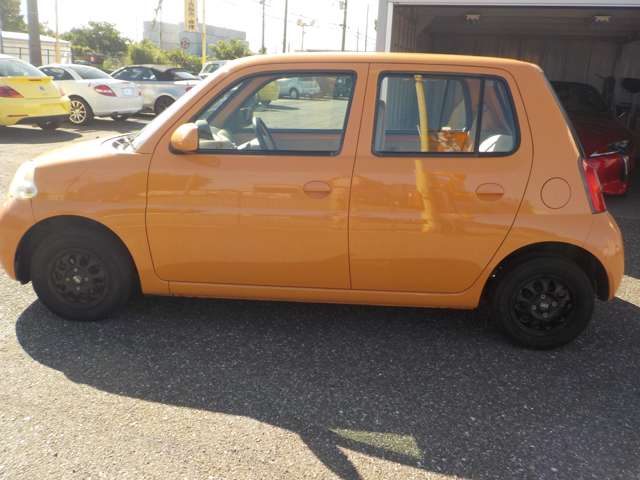 2006 Daihatsu Esse – thumbnail 3
