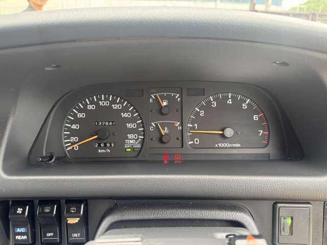 1991 Toyota Masterace Surf – thumbnail 4