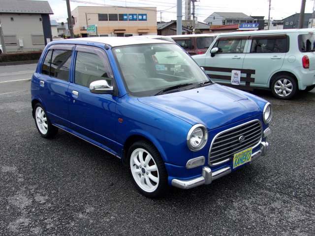2002 Daihatsu Mira Gino – thumbnail 2