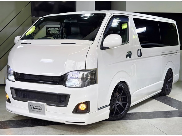 2008 Toyota Hiace