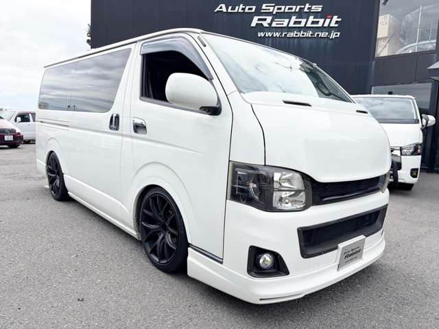 2008 Toyota Hiace – thumbnail 4