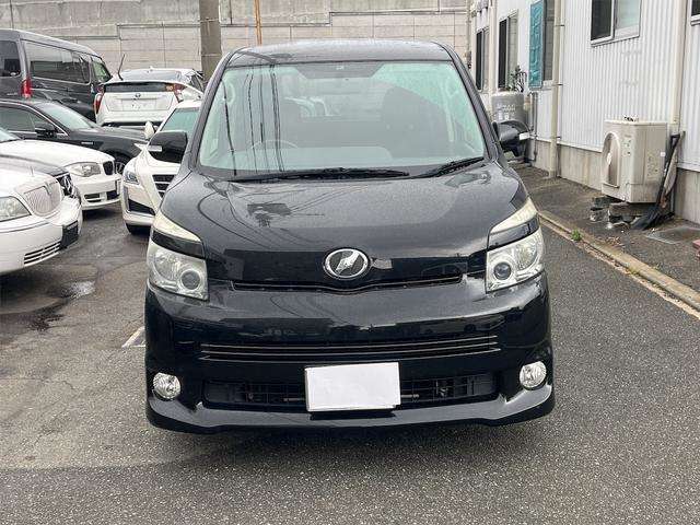 2008 Toyota Voxy – thumbnail 4