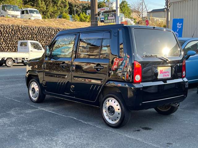 2001 Daihatsu Naked – thumbnail 3