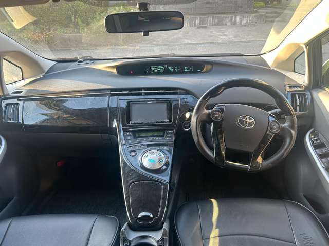 2010 Toyota Prius – thumbnail 3