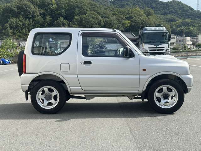 2005 Suzuki Jimny – thumbnail 4