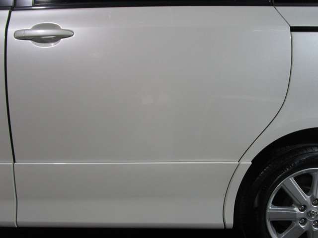 2007 Toyota Voxy – thumbnail 4