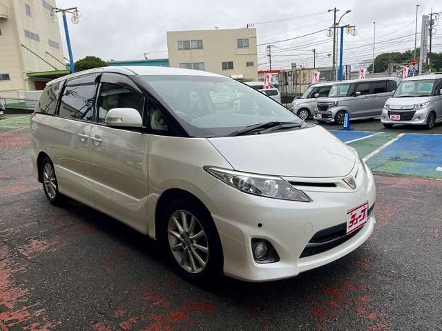 2009 Toyota Estima – thumbnail 2
