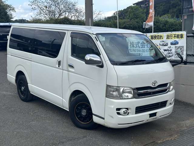 2008 Toyota Hiace – thumbnail 2