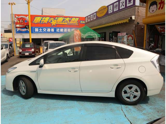 2010 Toyota Prius – thumbnail 3