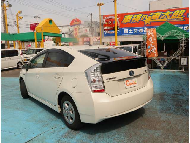 2010 Toyota Prius – thumbnail 4