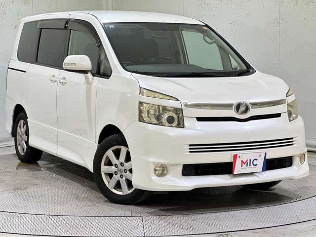 2007 Toyota Voxy – thumbnail 3