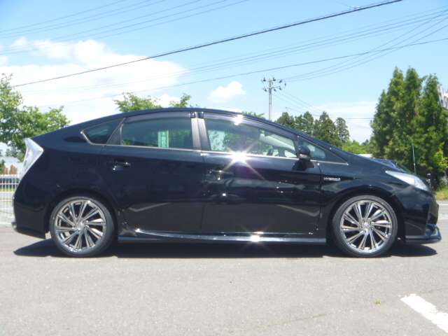 2010 Toyota Prius – thumbnail 4