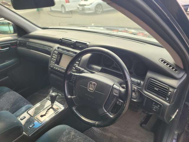 2006 Toyota Crown Estate – thumbnail 4