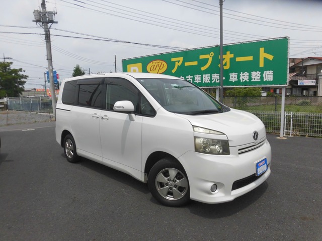 2009 Toyota Voxy