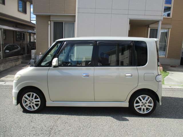 2005 Daihatsu Tanto – thumbnail 4
