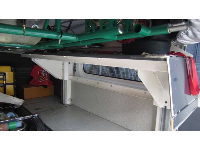 2007 Toyota Hiace – thumbnail 3